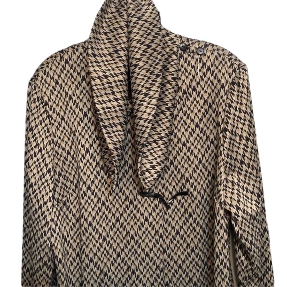 Newport News  XL 12 -16 Brown houndstooth sweater jacket three-quarter length